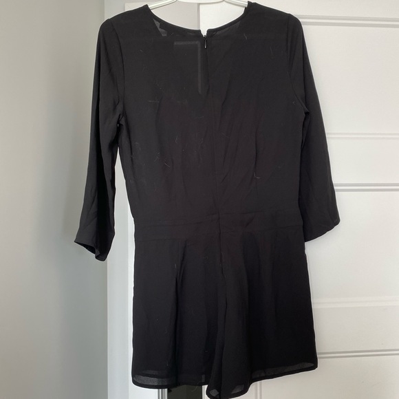 Black overlay long sleeve romper - Picture 3 of 3